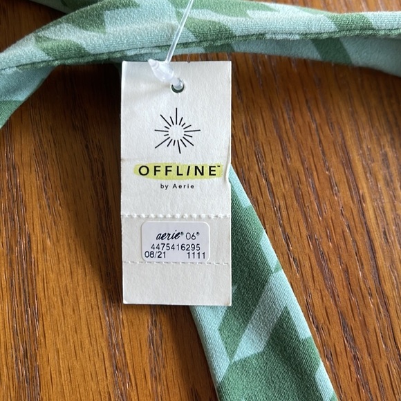 𝅺Aerie Offline bra top - Picture 3 of 7